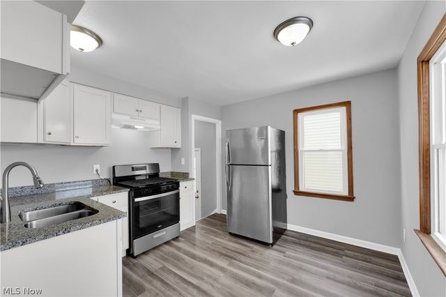 14028 Rockside Road, Maple Heights, OH 44137