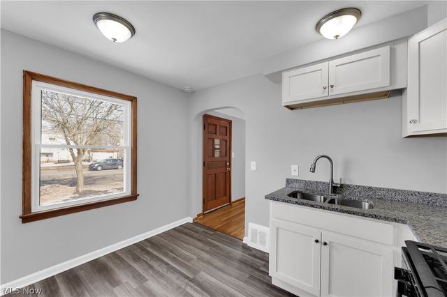 14028 Rockside Road, Maple Heights, OH 44137