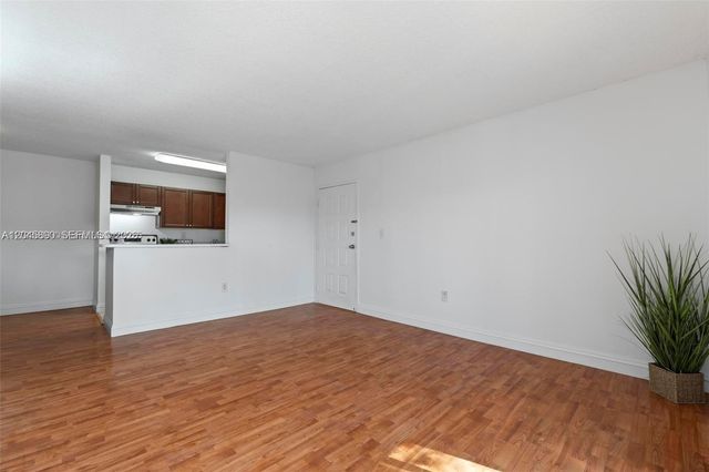 15600 SW 80th Street L203, Miami, FL 33193