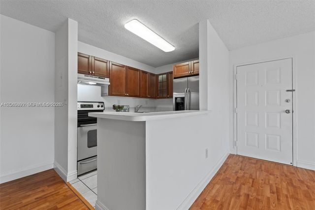 15600 SW 80th Street L203, Miami, FL 33193