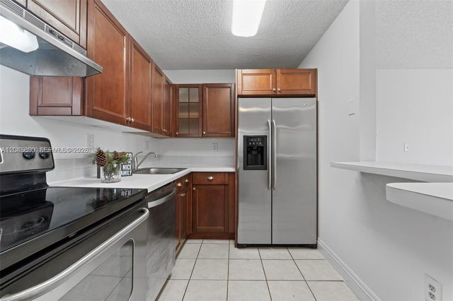 15600 SW 80th Street L203, Miami, FL 33193