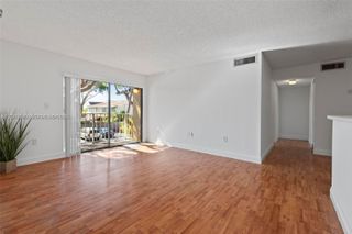15600 SW 80th Street L203, Miami, FL 33193