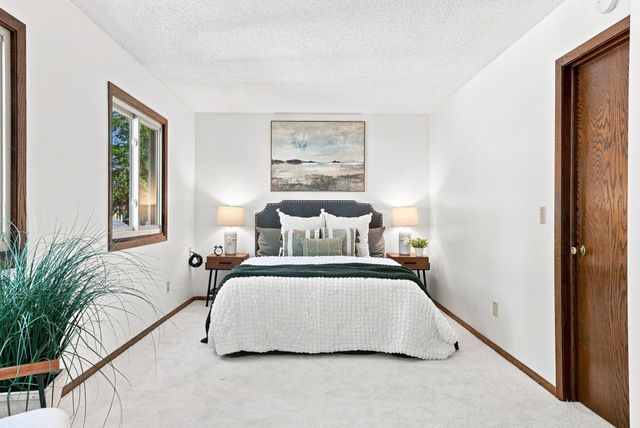 5486 W Bavarian Pass, Fridley, MN 55432