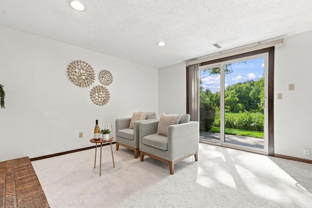 5486 W Bavarian Pass, Fridley, MN 55432
