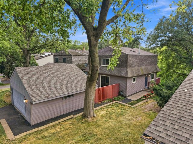 5486 W Bavarian Pass, Fridley, MN 55432
