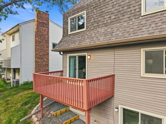 5486 W Bavarian Pass, Fridley, MN 55432