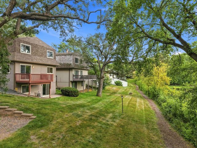 5486 W Bavarian Pass, Fridley, MN 55432
