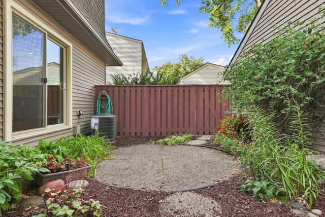 5486 W Bavarian Pass, Fridley, MN 55432