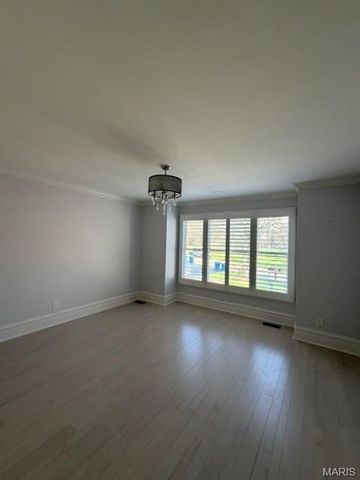 14621 Timberlake Manor Court, Chesterfield, MO 63017