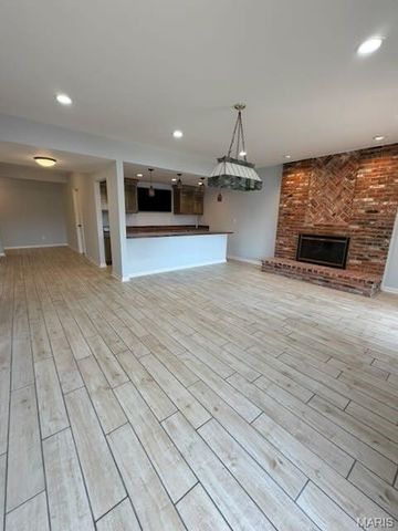 14621 Timberlake Manor Court, Chesterfield, MO 63017