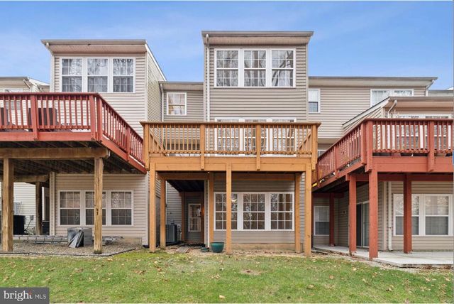 8105 PENNINGTON DR, Laurel, MD 20724