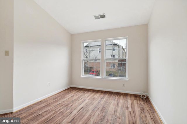 8105 PENNINGTON DR, Laurel, MD 20724