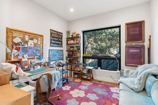 10042 Tall Oak Dr, Escondido, CA 92026