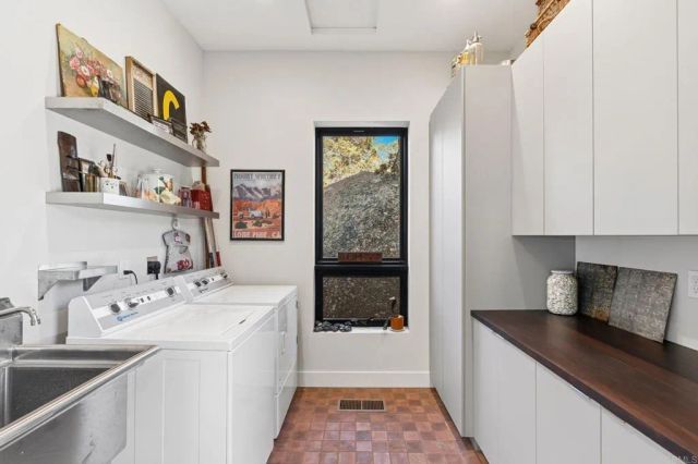 10042 Tall Oak Dr, Escondido, CA 92026