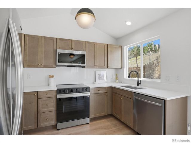 10329 Oak Street, Broomfield, CO 80021