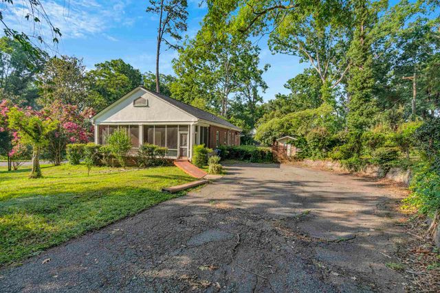 300 Rivermont Drive, Spartanburg, SC 29302