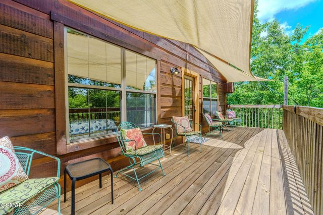 3517 Sand Ridge Way, Pigeon Forge, TN 37863