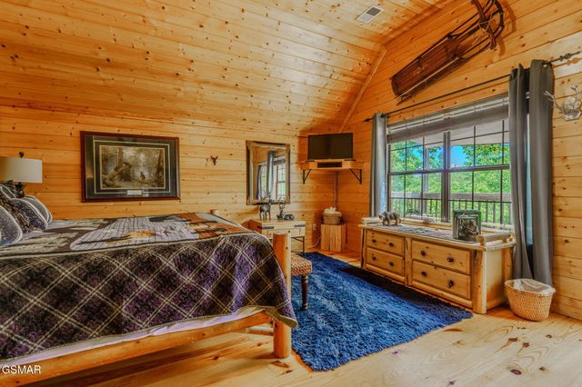 3517 Sand Ridge Way, Pigeon Forge, TN 37863
