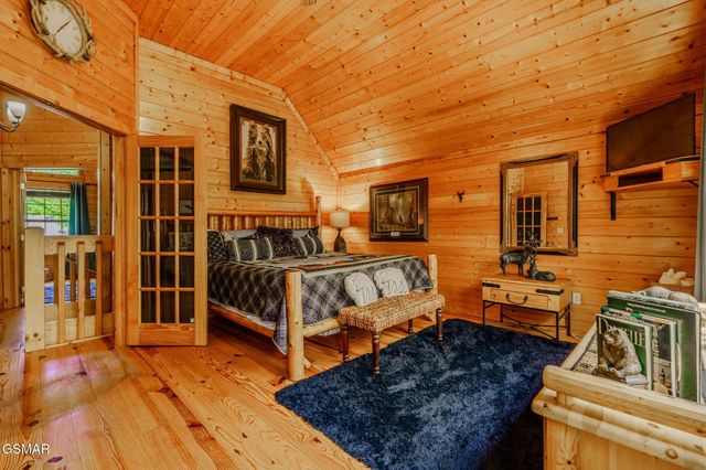 3517 Sand Ridge Way, Pigeon Forge, TN 37863