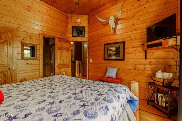 3517 Sand Ridge Way, Pigeon Forge, TN 37863