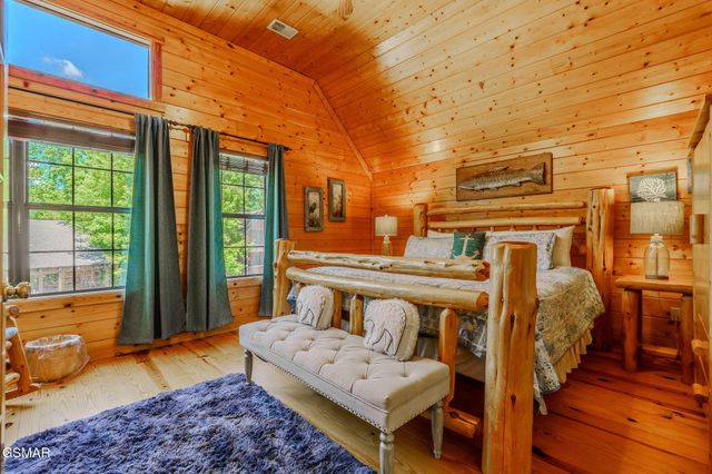 3517 Sand Ridge Way, Pigeon Forge, TN 37863