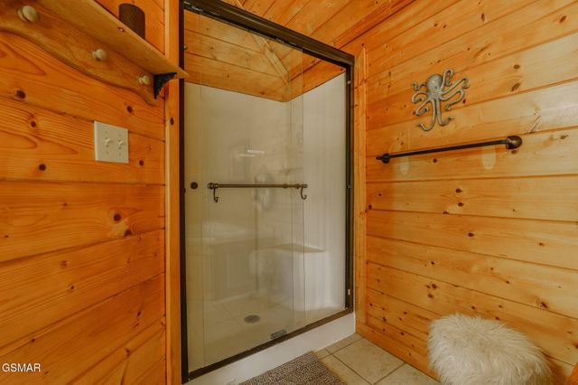 3517 Sand Ridge Way, Pigeon Forge, TN 37863