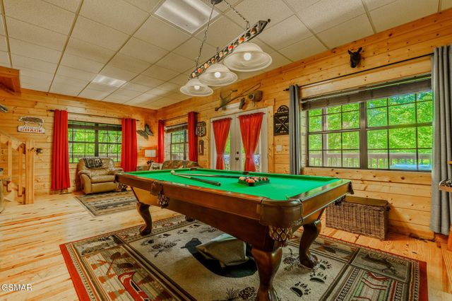 3517 Sand Ridge Way, Pigeon Forge, TN 37863