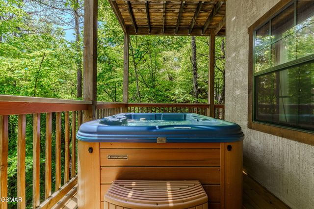3517 Sand Ridge Way, Pigeon Forge, TN 37863