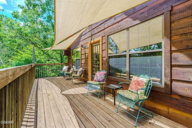 3517 Sand Ridge Way, Pigeon Forge, TN 37863