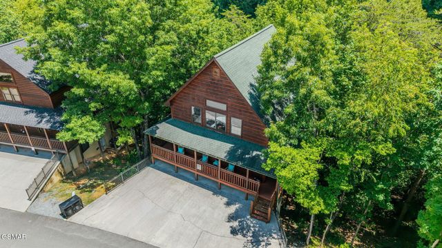 3517 Sand Ridge Way, Pigeon Forge, TN 37863