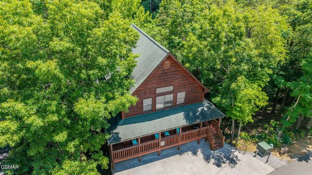3517 Sand Ridge Way, Pigeon Forge, TN 37863