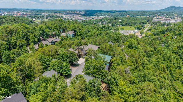 3517 Sand Ridge Way, Pigeon Forge, TN 37863