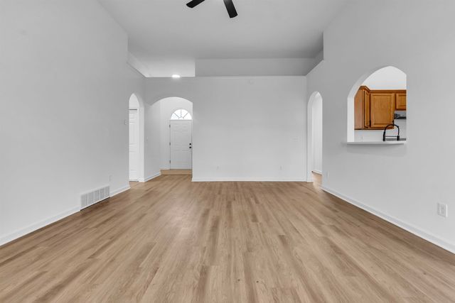 3904 AUGUST MOON CV, Unincorporated, TN 38135