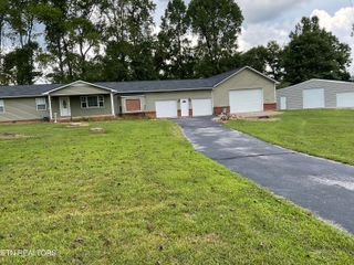 18-60 Hayes Rd, Crossville, TN 38555