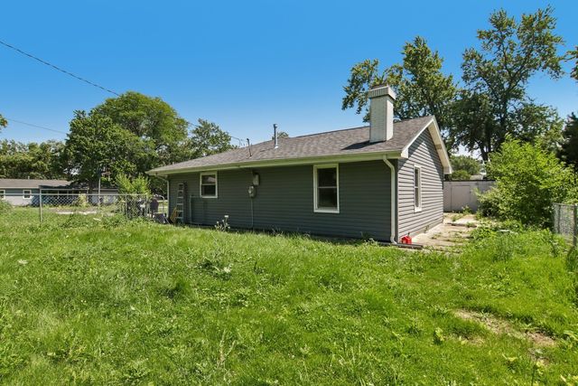 2N418 Amy Avenue, Glen Ellyn, IL 60137
