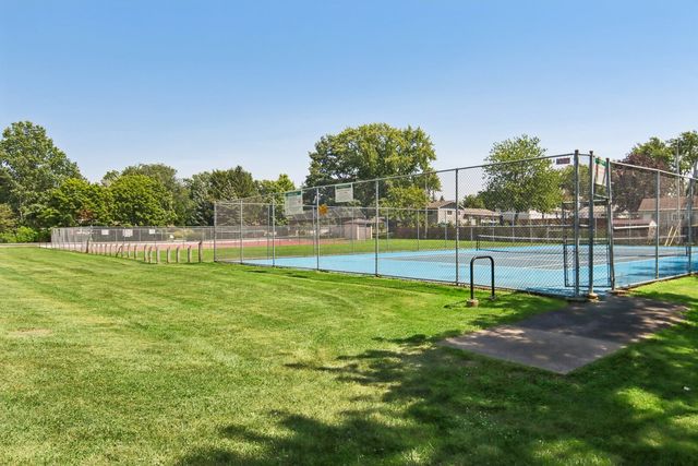 2N418 Amy Avenue, Glen Ellyn, IL 60137