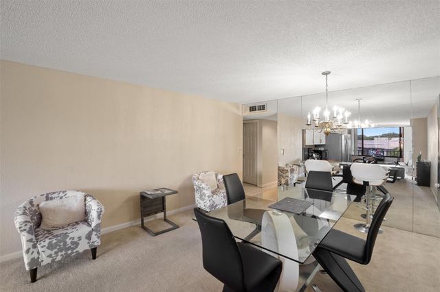 9783 N Belfort Circle 309, Tamarac, FL 33321