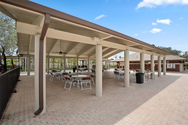 9783 N Belfort Circle 309, Tamarac, FL 33321