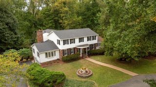 36 Meadowcrest Drive, Parkersburg, WV 26104