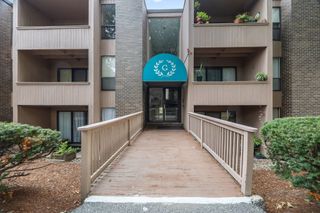 10 Shrewsbury Green Dr I, Shrewsbury, MA 01545