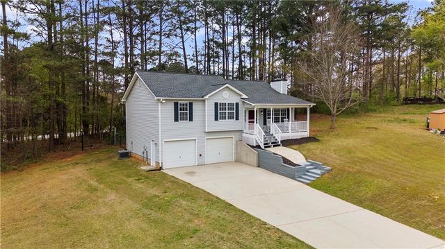 135 Lenox Court, Hiram, GA 30141