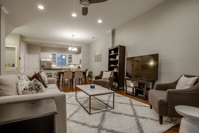 4211 Rawlins Street 527, Dallas, TX 75219