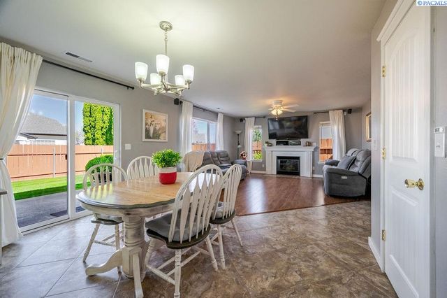 3409 S Buntin St., Kennewick, WA 99337