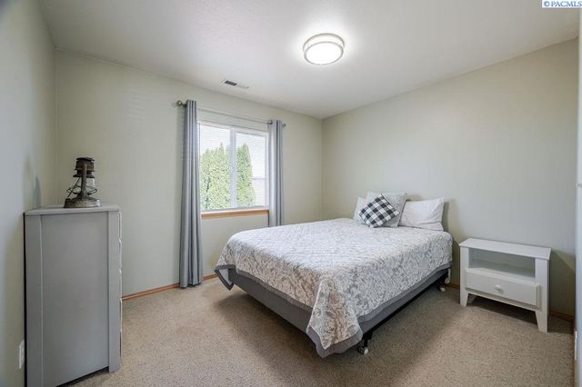 3409 S Buntin St., Kennewick, WA 99337