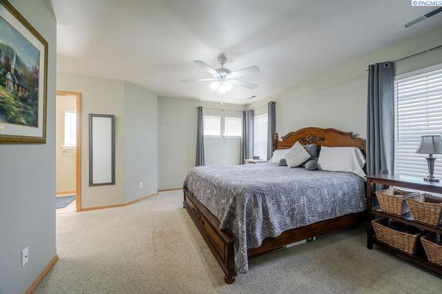 3409 S Buntin St., Kennewick, WA 99337