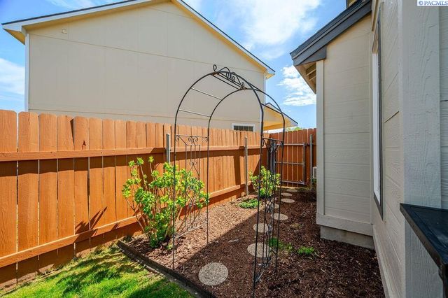 3409 S Buntin St., Kennewick, WA 99337