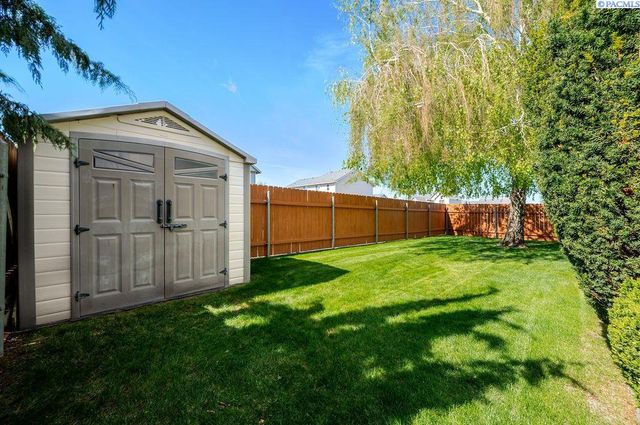 3409 S Buntin St., Kennewick, WA 99337