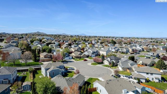 3409 S Buntin St., Kennewick, WA 99337