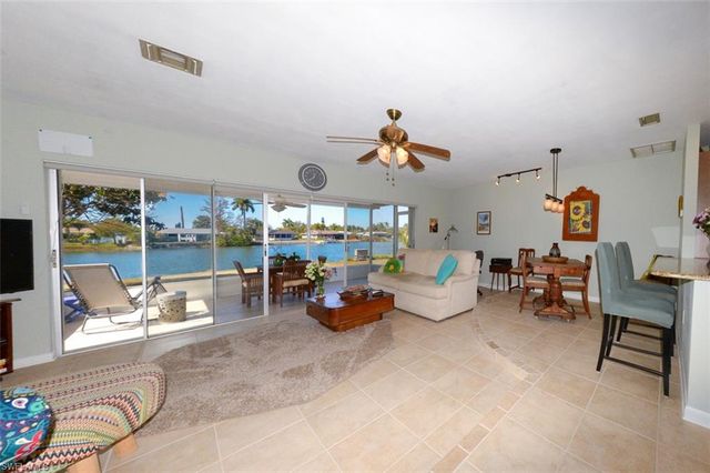 15690 Lake Candlewood DR, Fort Myers, FL 33908