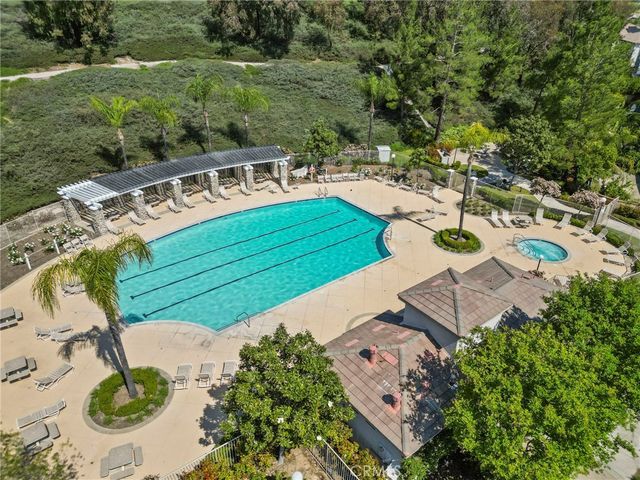 24245 Silhouette, Valencia, CA 91354